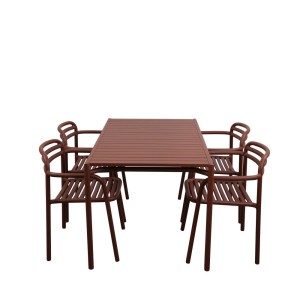 BLISS cztery  krzesła ze stołem 130x80. Desert Red. 