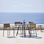 LESS DINING Cane-line krzesła ze stołem AREA 