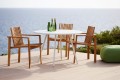 AREA Cane-line biały stół i AMAZE krzesła teakowe